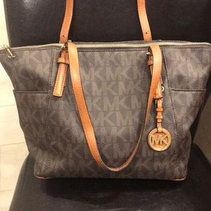 Michael Kors Signature Tote - Brown/Tan